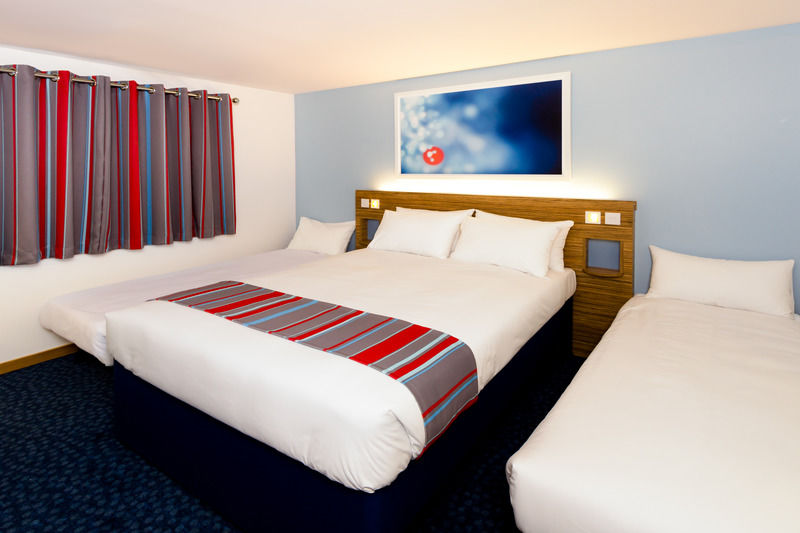 Travelodge Nottingham Central Exterior photo