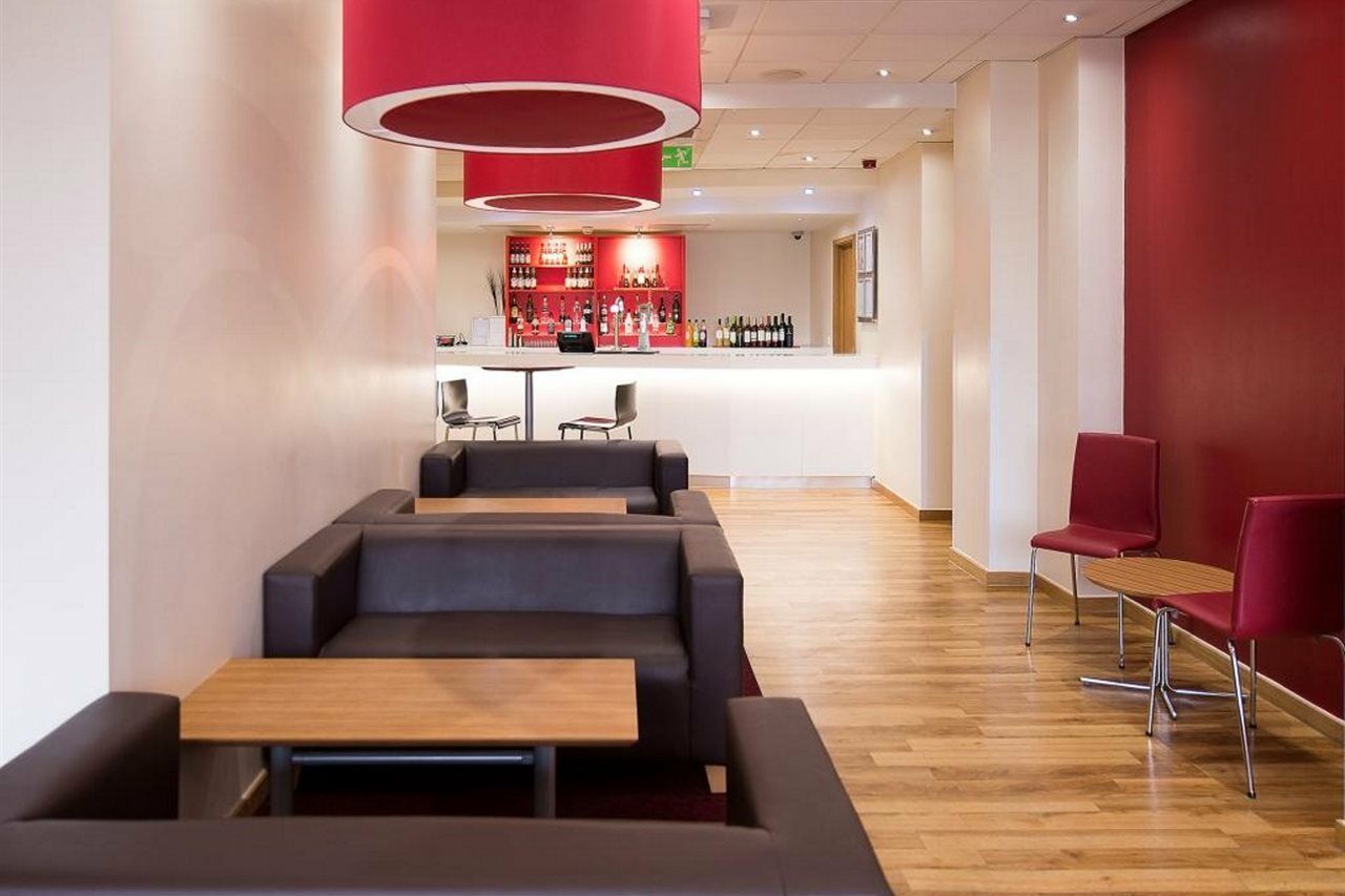 Travelodge Nottingham Central Exterior photo